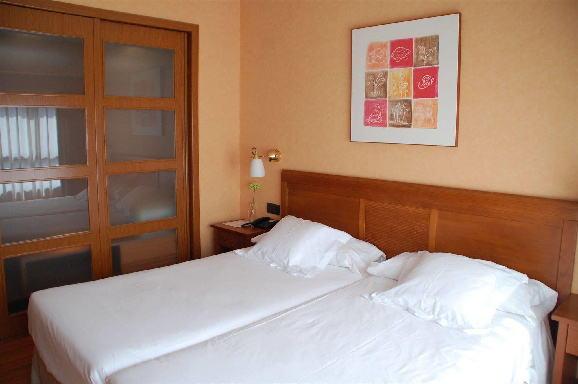Hotel Eco Via Lusitana Madryt Zewnętrze zdjęcie